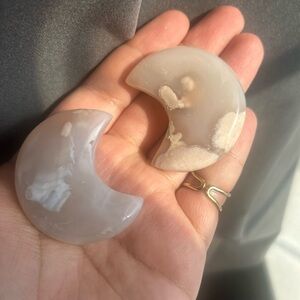 Moon Shaped flower agate duo